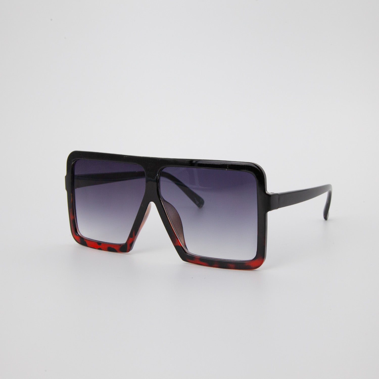 Stella Oversized Fashion Square Sunglasses in Leopard  display picture 1