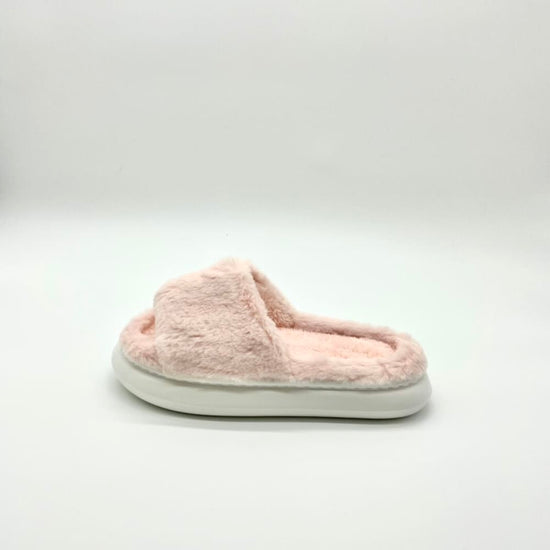 Chunky Slippers in Pink