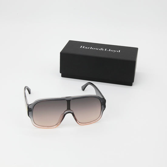 Load image into Gallery viewer, Finley Oversized Frame Oval Sunglasses in Gray Mist
