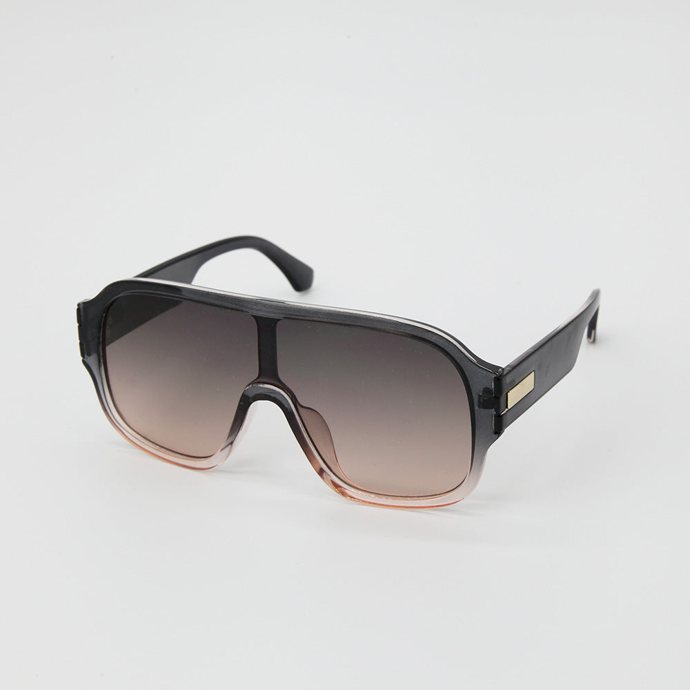 Finley Oversized Frame Oval Sunglasses in Gray Mist