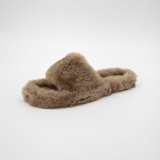 Load image into Gallery viewer, Fluffy Slippers in Khaki
