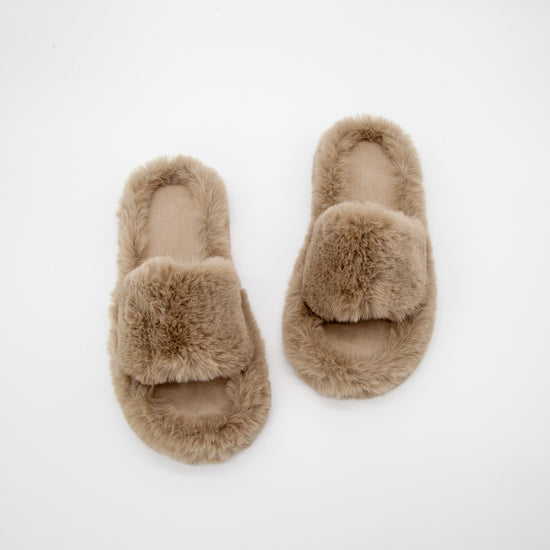 Fluffy Slippers in Khaki