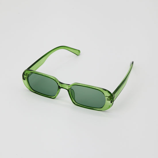 Nova Oval Sunglasses in Green