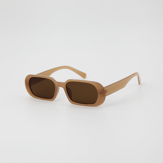 Nova Oval Sunglasses in Milk Tea