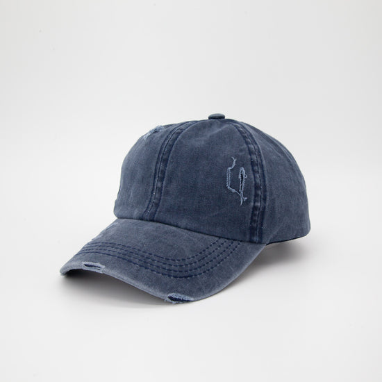 Riley Distressed Washed Baseball Cap in Blue
