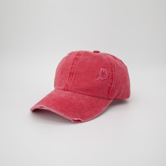 Riley Distressed Washed Baseball Cap in Red