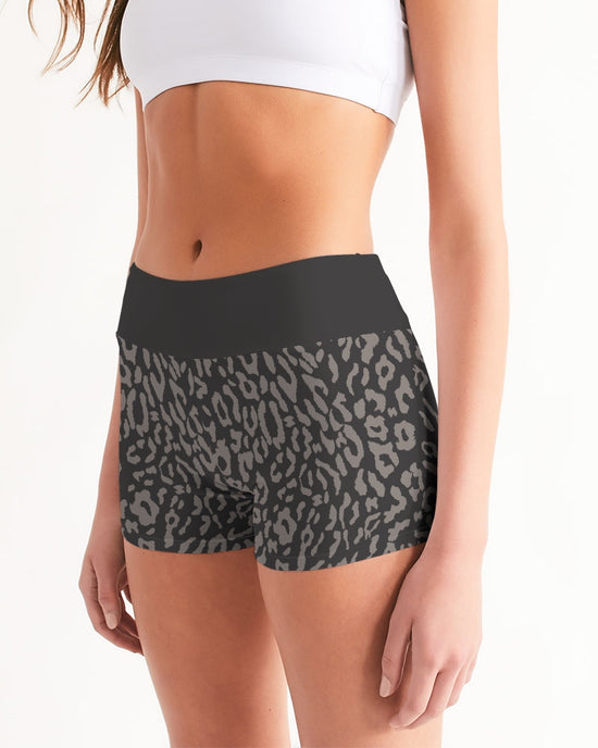 Leopard Pattern Women's Mid-Rise Yoga Shorts in Coal