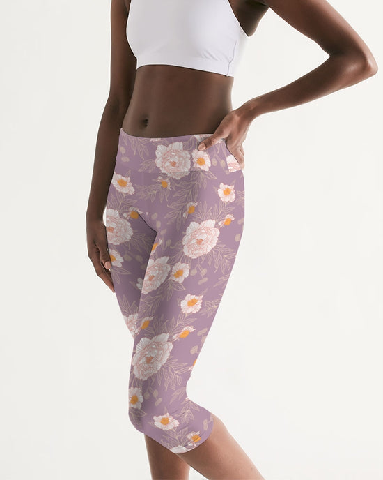 Orange Peonies Floral Rose Women's Mid-Rise Capri Leggings