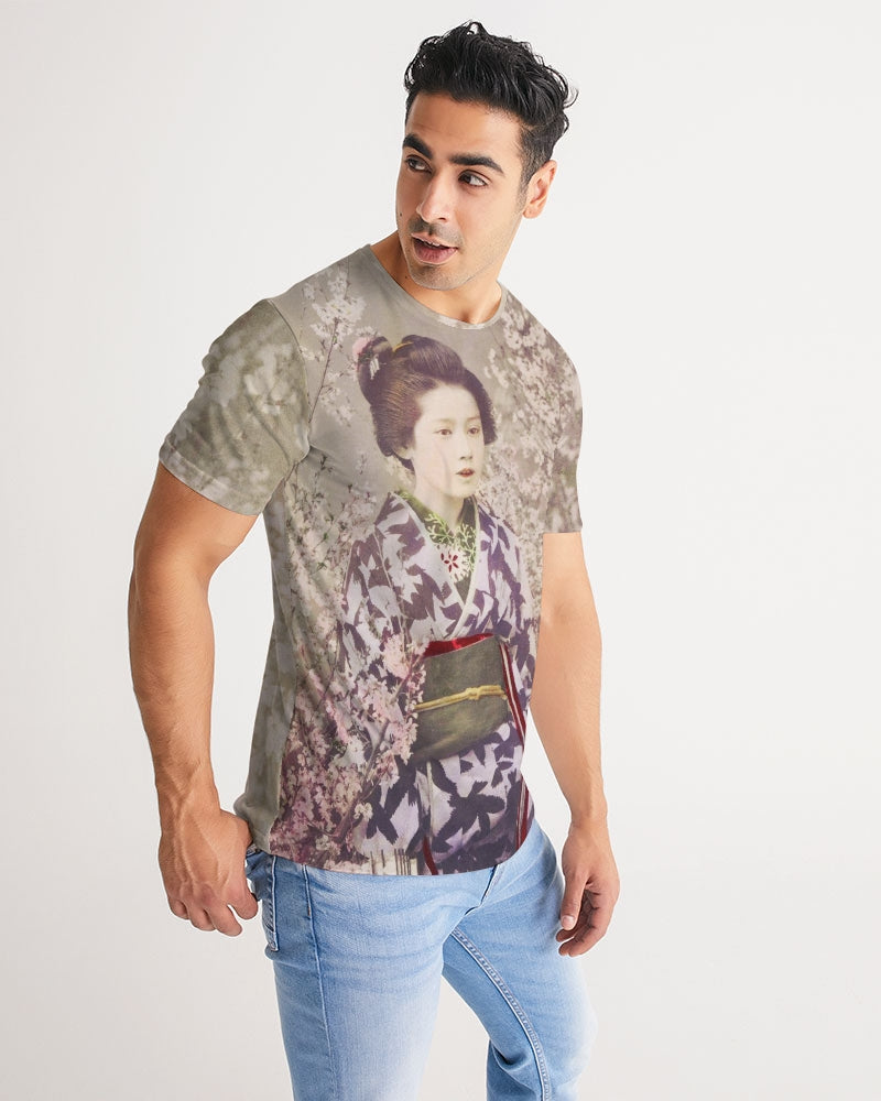Load image into Gallery viewer, Iconic Geisha Printed Tee
