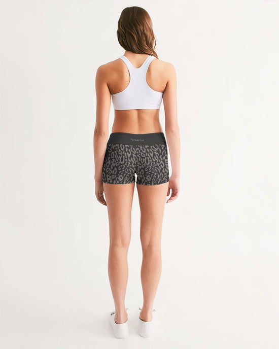 Leopard Pattern Women's Mid-Rise Yoga Shorts in Coal