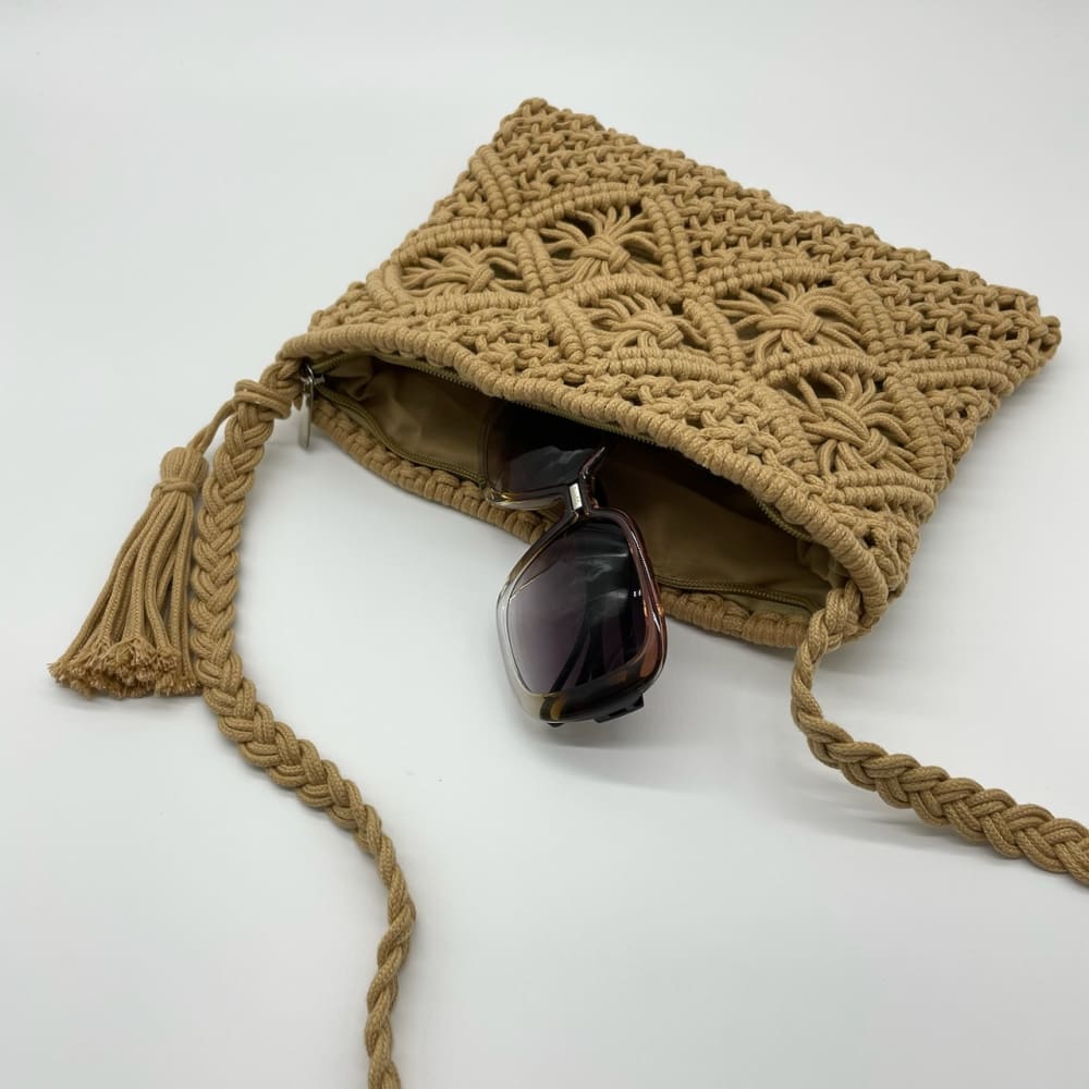 Woven Summer Shoulder Bag with Tassel in Khaki