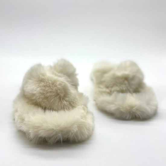 Crossover Fluffy Slippers in Cream